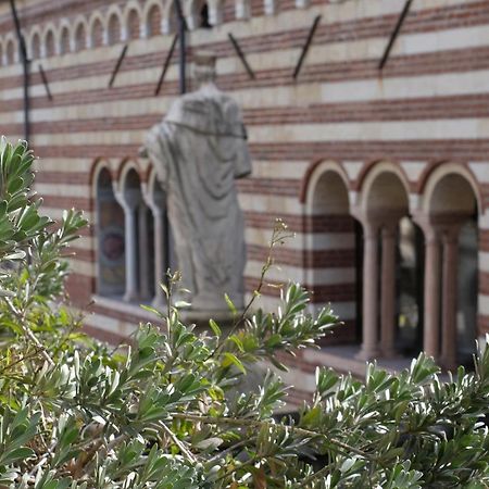 Domus Nova Palace - Italian Homing Verona Exterior foto